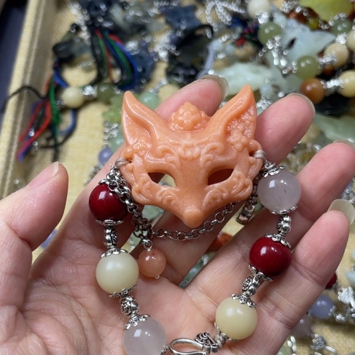 蛇纹石玉合金颈饰