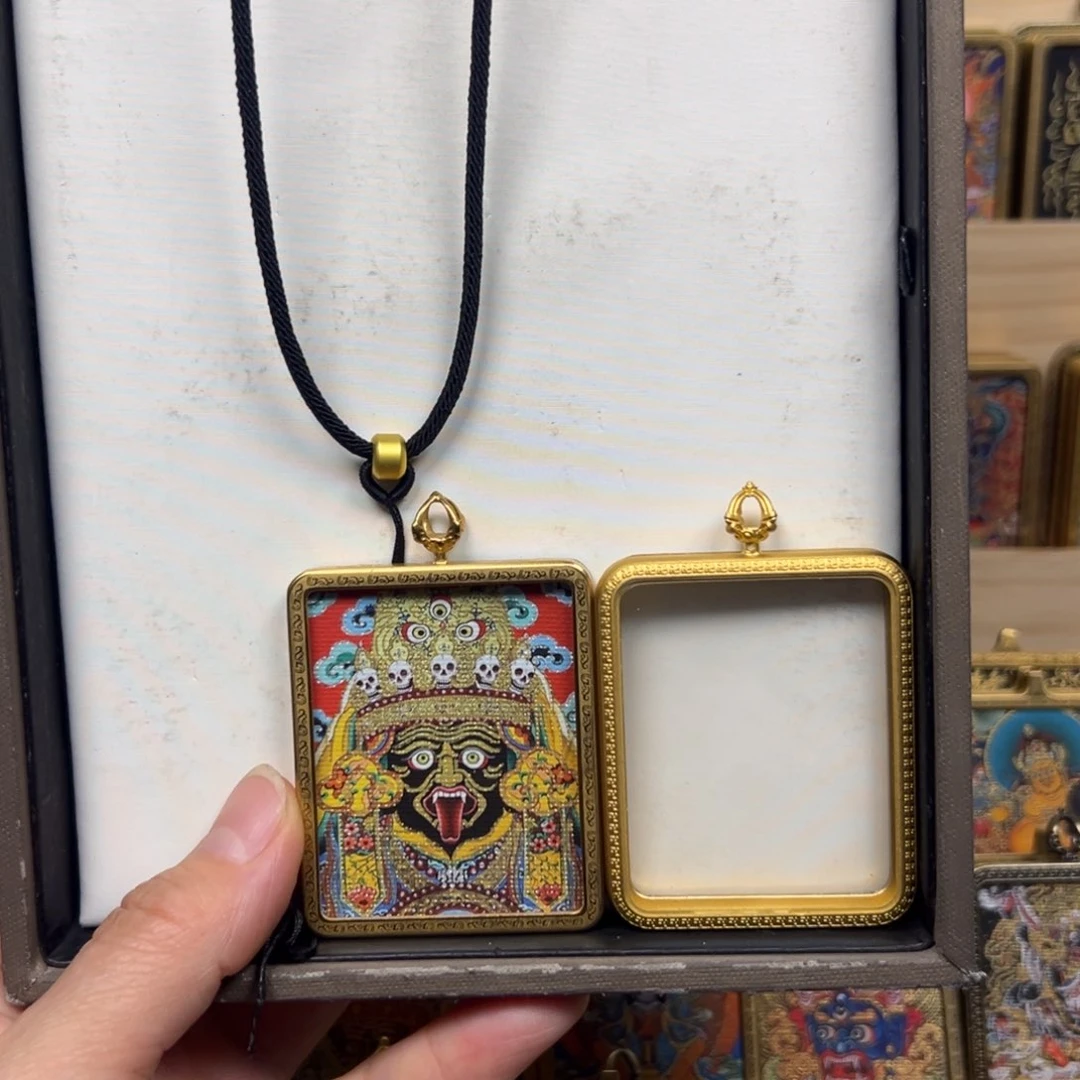 吊坠失**良扎基拉姆单面铜壳唐卡