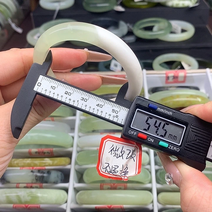 蛇纹石玉手镯未镶嵌842