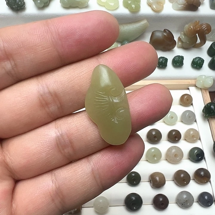 未镶嵌和田玉珠宝半成品徐*师