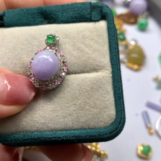 颈饰银S925镶嵌翡翠