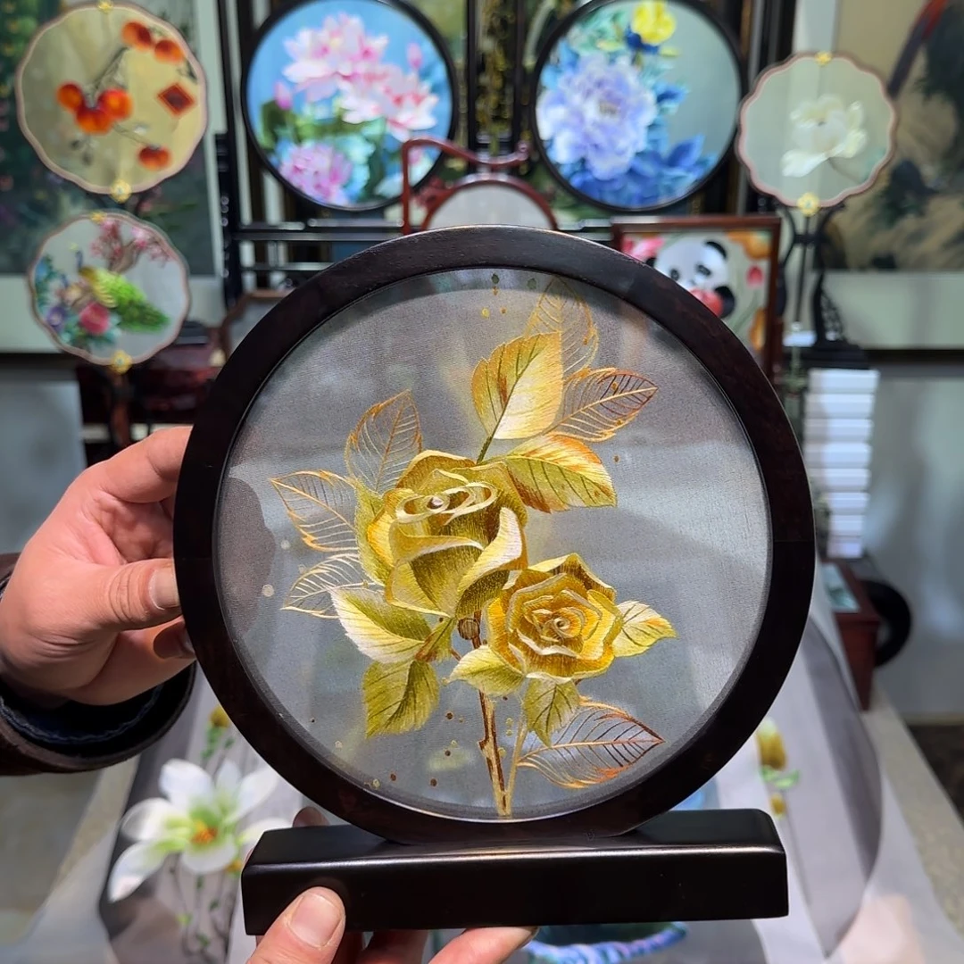 刺绣刺绣工艺精湛