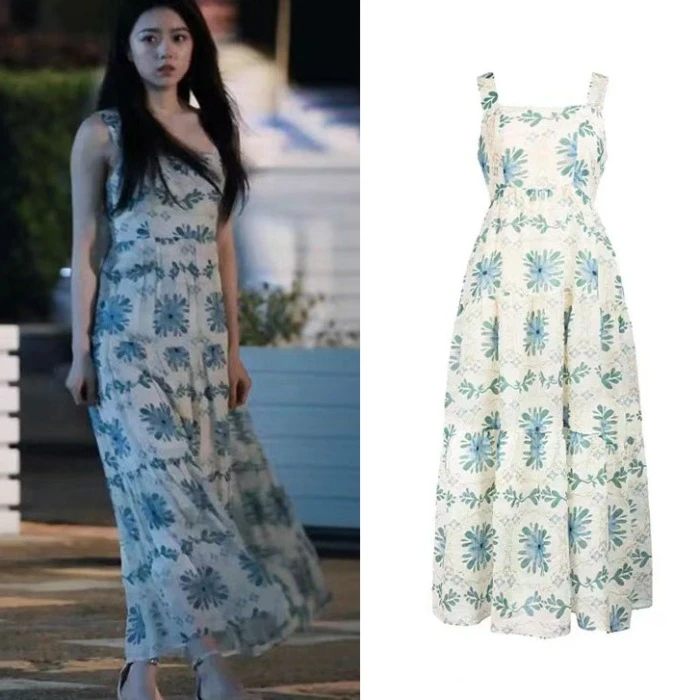 聂曦光赵今麦法式方领收腰碎花中长连衣裙女小清新甜美度假吊带裙