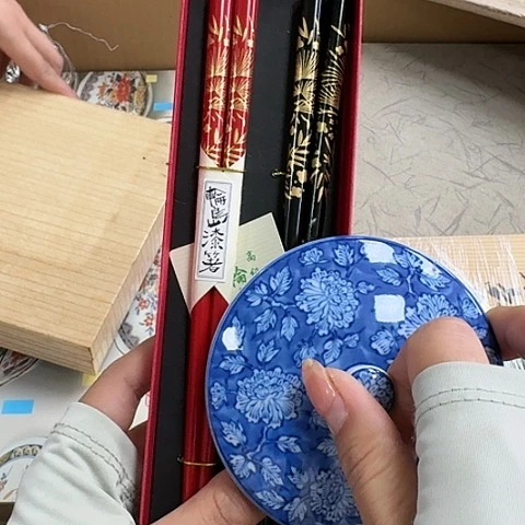 精品瓷器 瓷器。