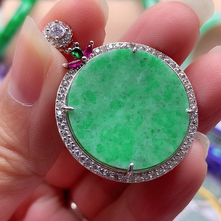 翡翠银S925镶嵌颈饰翡翠