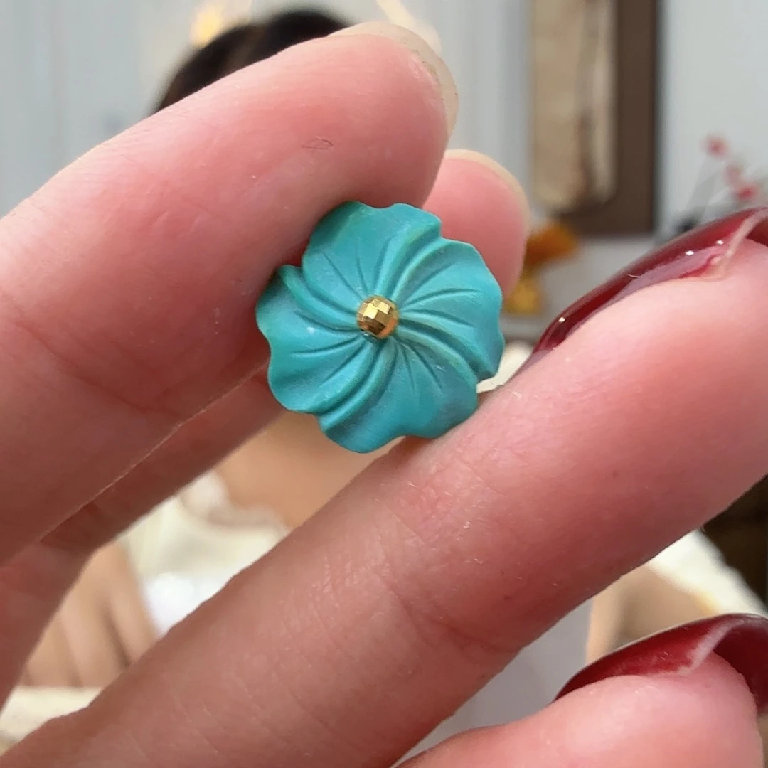 绿松石未镶嵌珠宝奇石