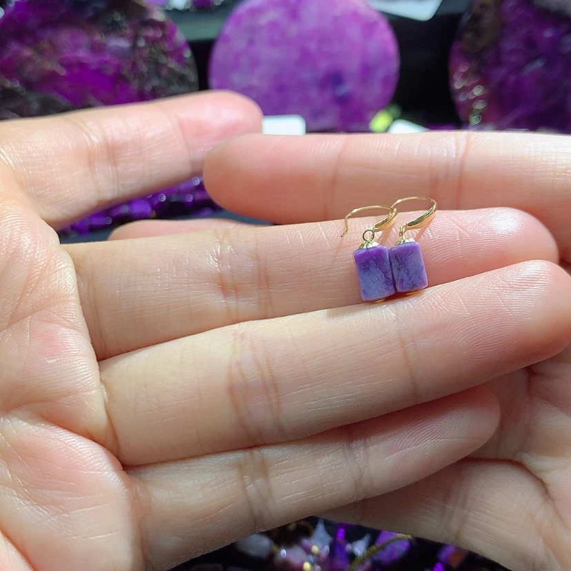 【闪购商品】苏纪石（舒俱来）18K金镶嵌耳钩