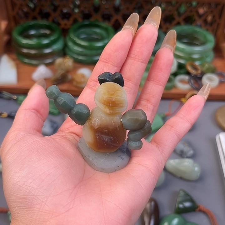 和田玉（糖玉）未镶嵌颈饰