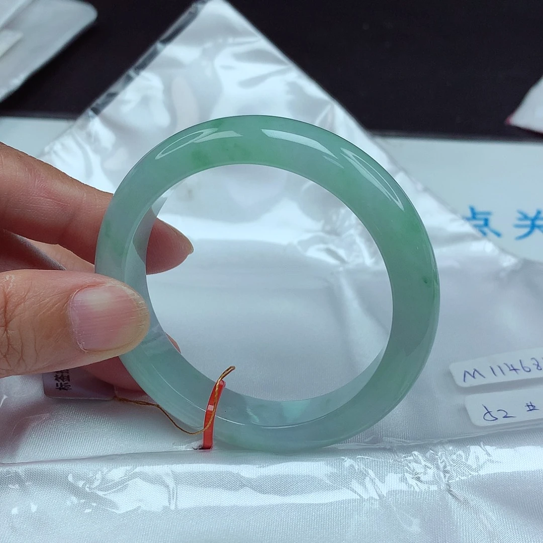 翡翠未镶嵌手镯52圈4685