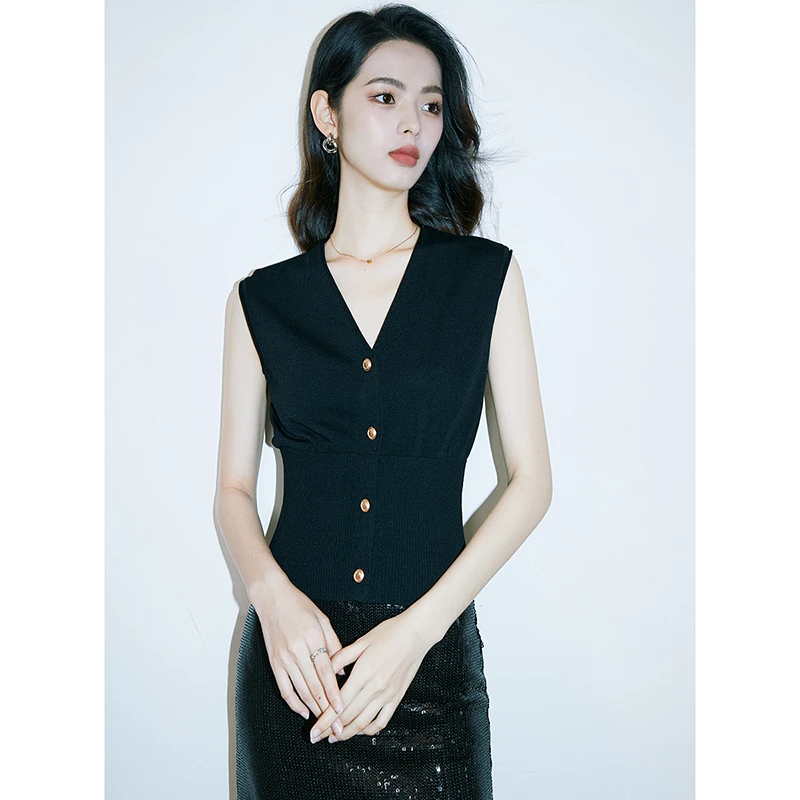 晚白【粉丝专享】2025百搭上衣V领针织衫短袖女25031201