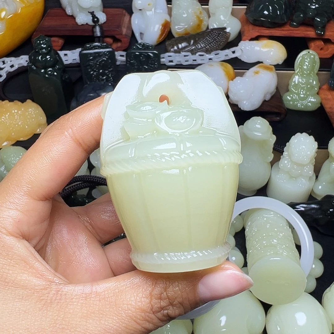 秋***丰软玉未镶嵌把件新疆天然精品料子