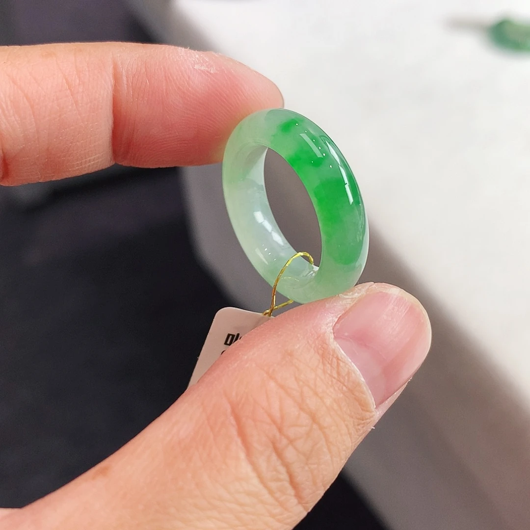 翡翠未镶嵌戒指12-13号