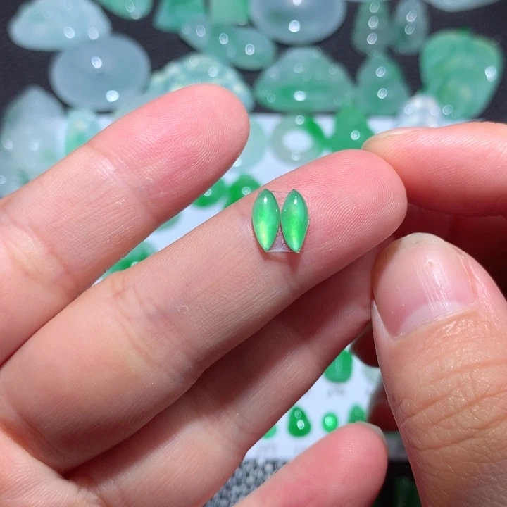 翡翠未镶嵌颈饰天然翡翠随行