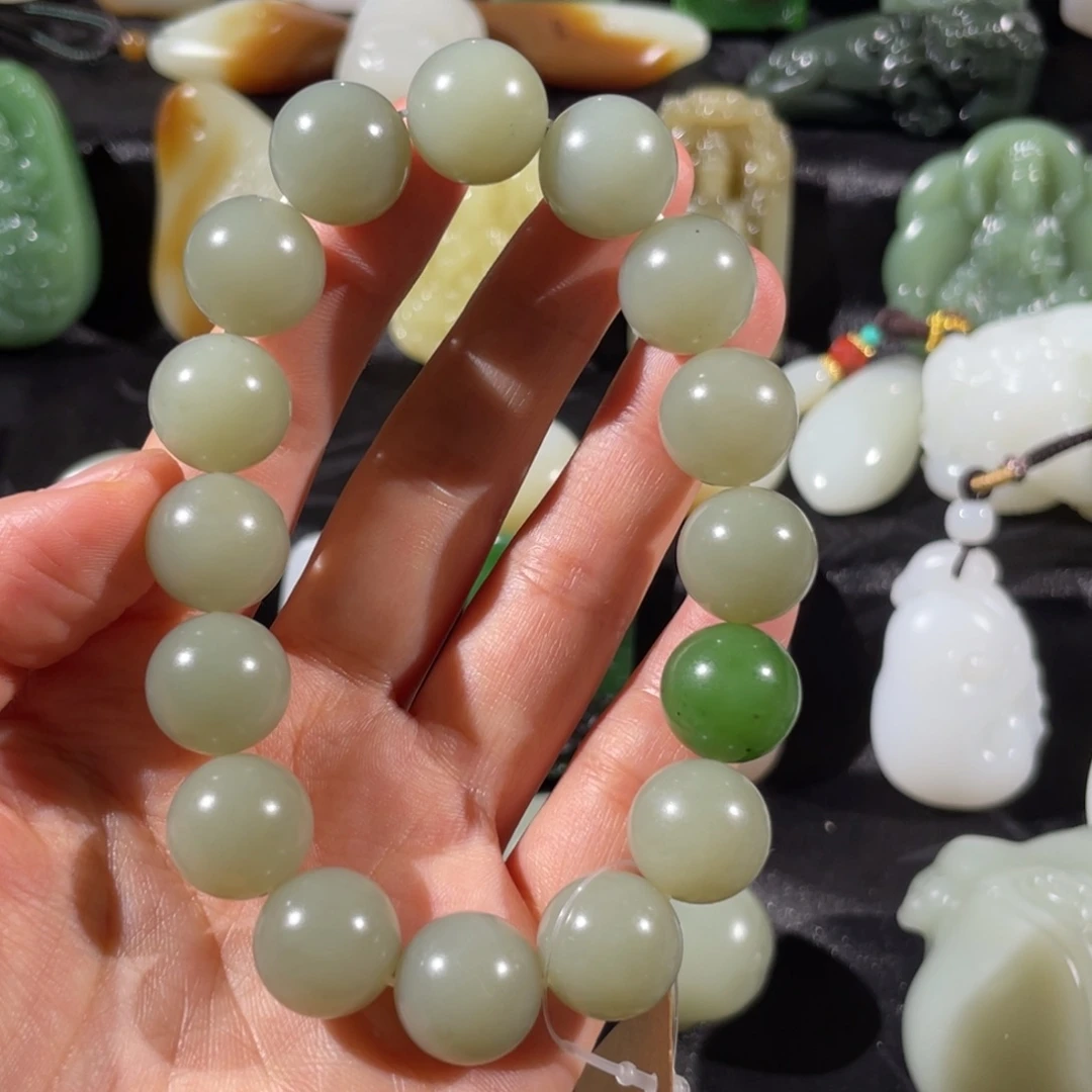 和田玉未镶嵌挂件手串