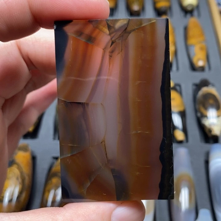 玛瑙/玉髓颈饰未镶嵌