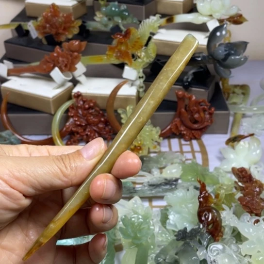蛇纹石玉未镶嵌发饰