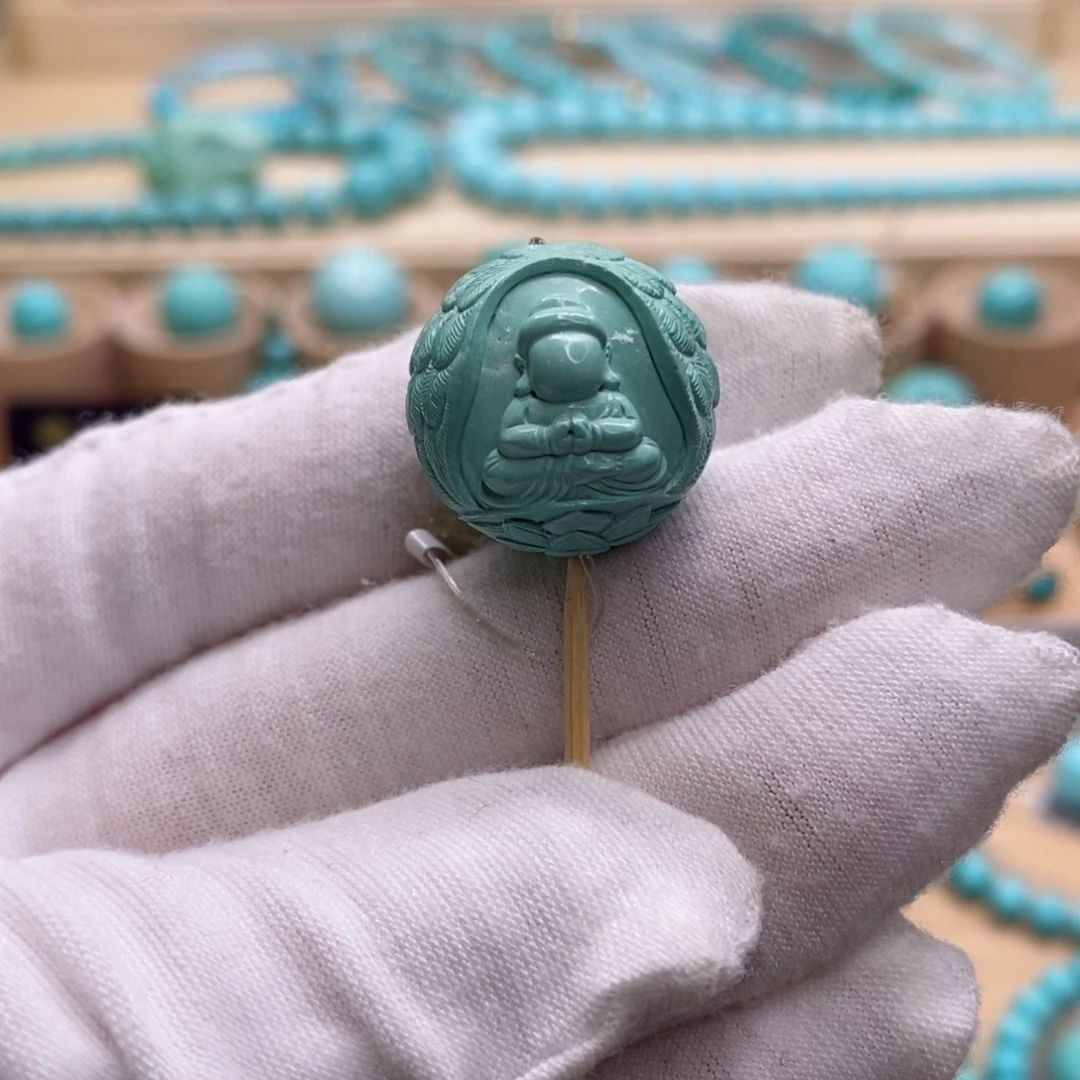 绿松石未镶嵌珠宝奇石