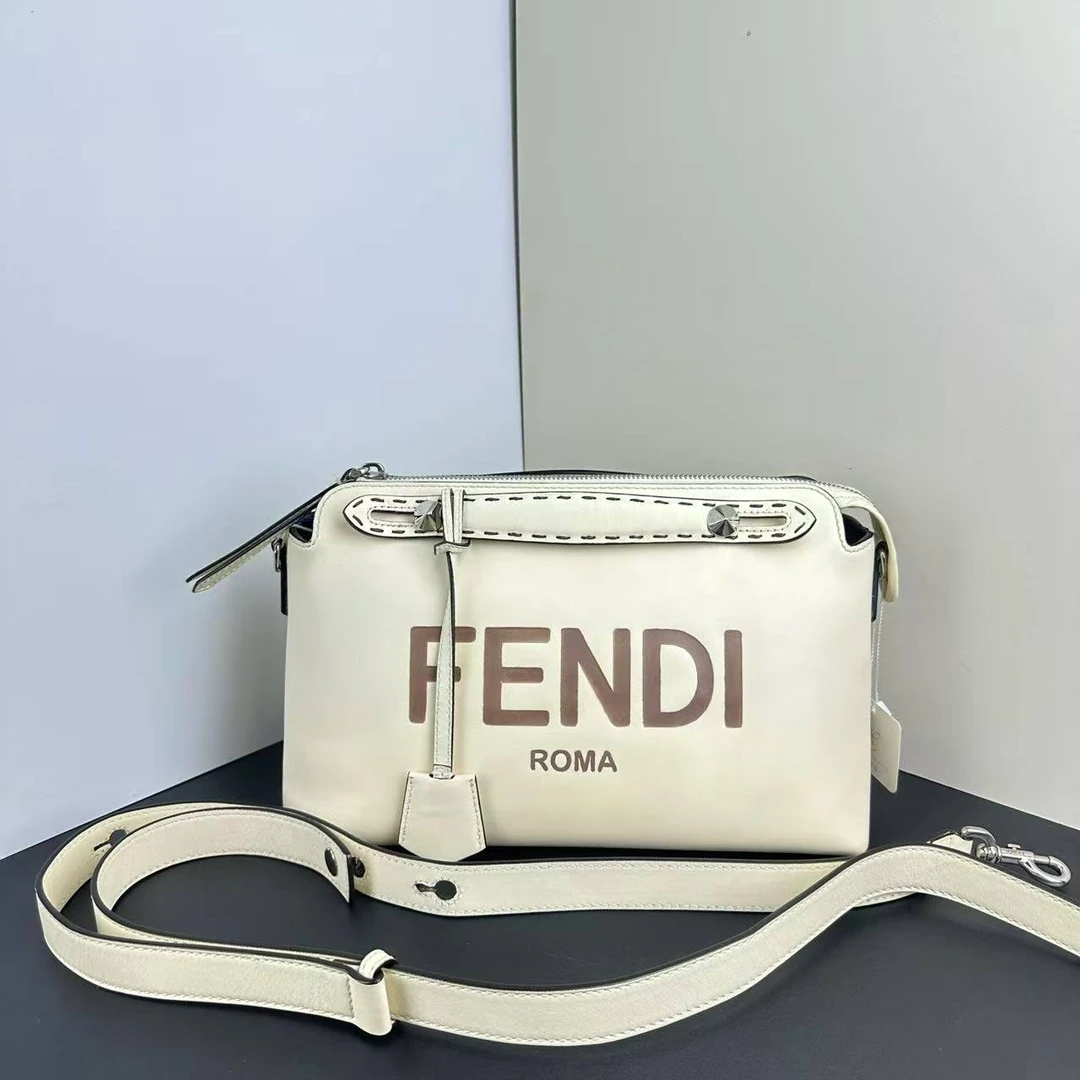 95新 FENDI/芬迪 安安/箱包/TYP882512240012
