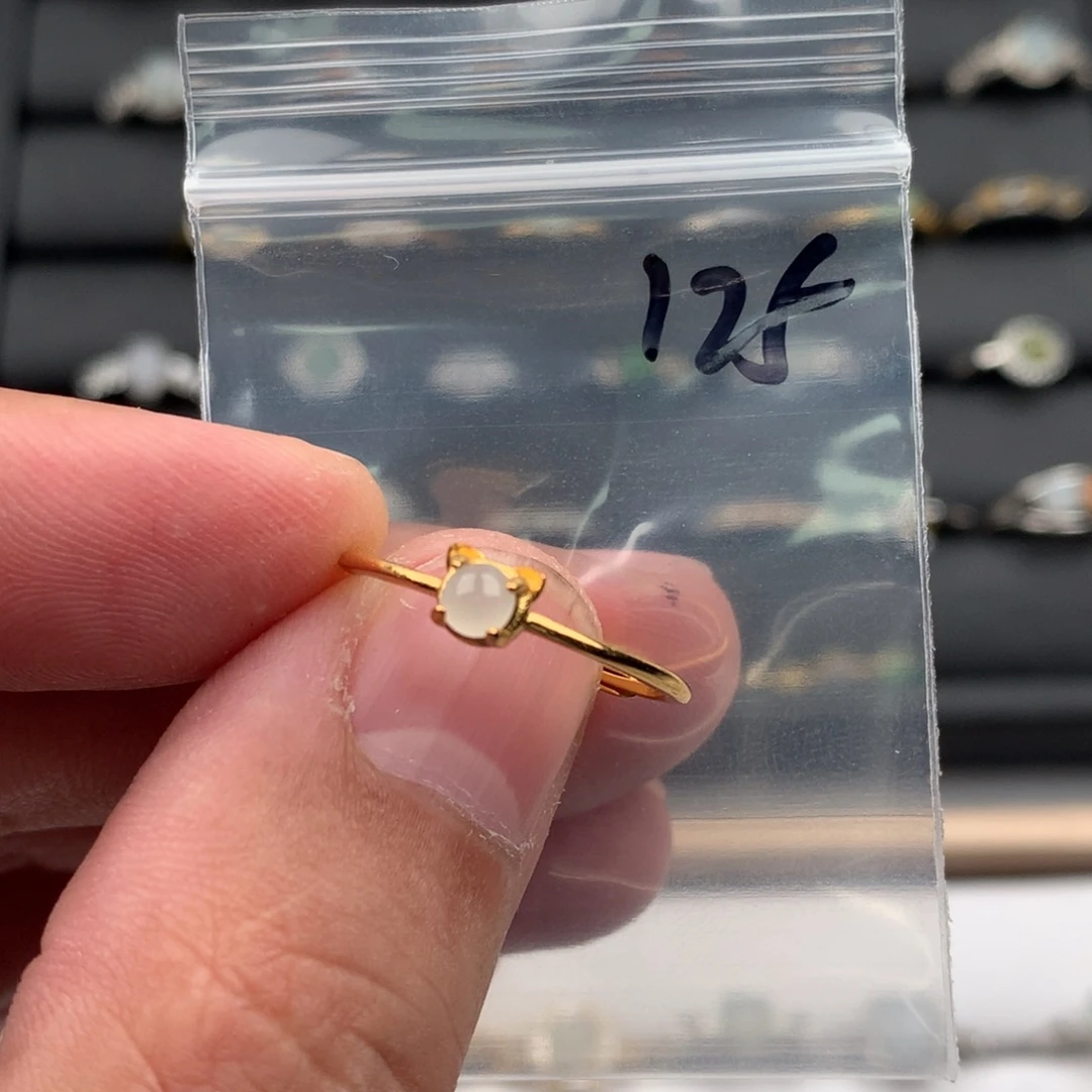 翡翠未镶嵌戒圈125