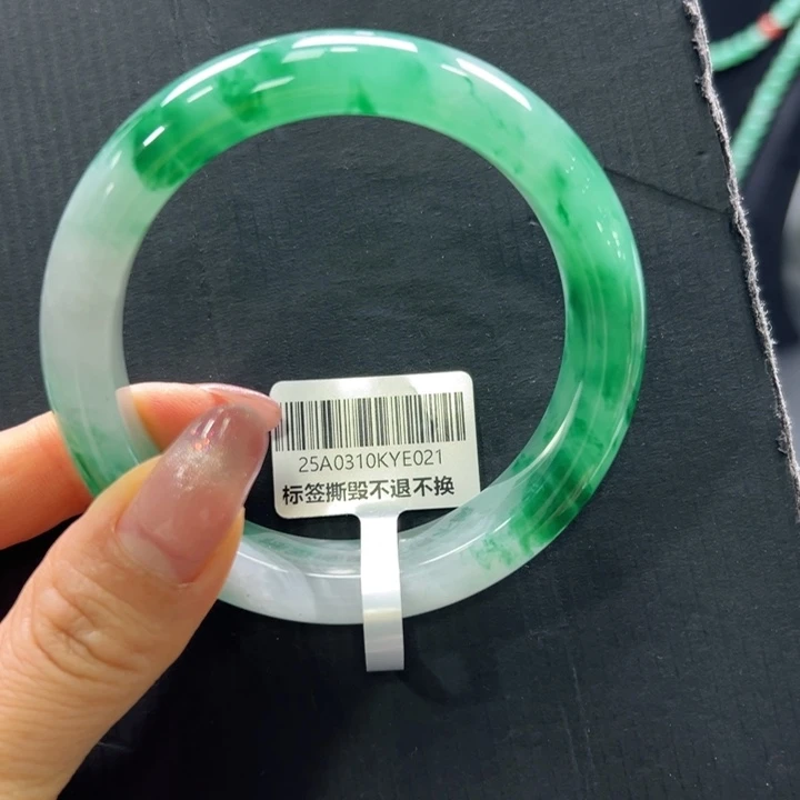 石英质玉手镯未镶嵌眉****2➕艳艳60