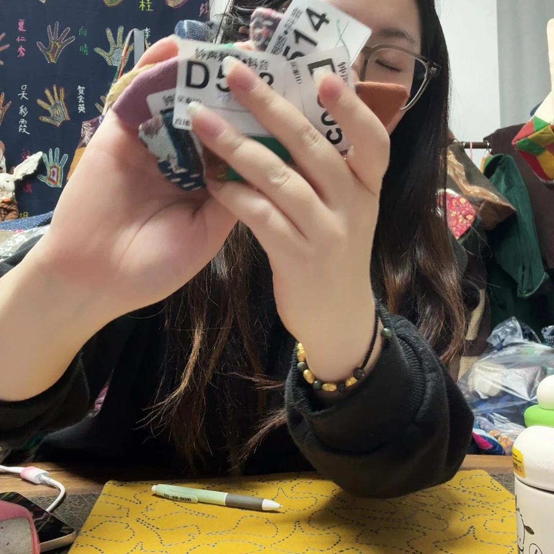 丹***儿织绣Ffjjkkjytdscnnkkkkfxvbnnnm