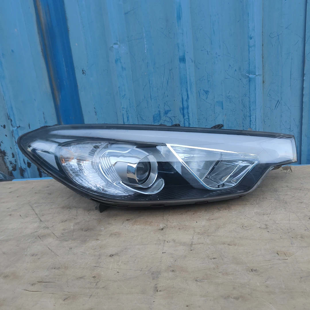 8新  适用于起亚k3右前低配大灯前置照明灯前大灯原车回用件