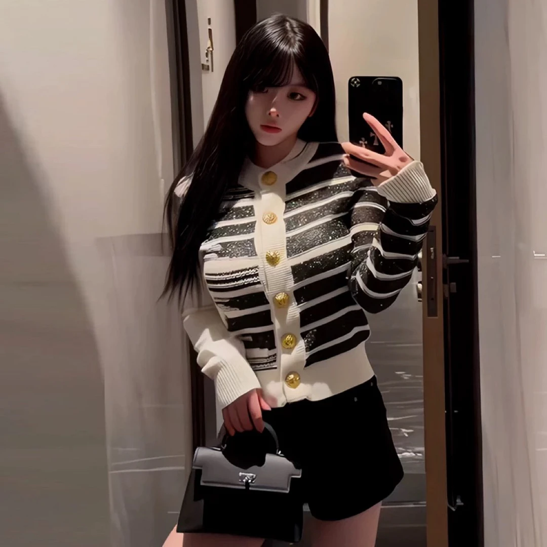 8739小香针织开衫外套女2025新款早秋穿搭高级感长袖百搭垫肩外套
