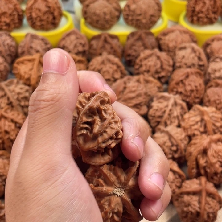 香****吊坠桃核盘山三棱