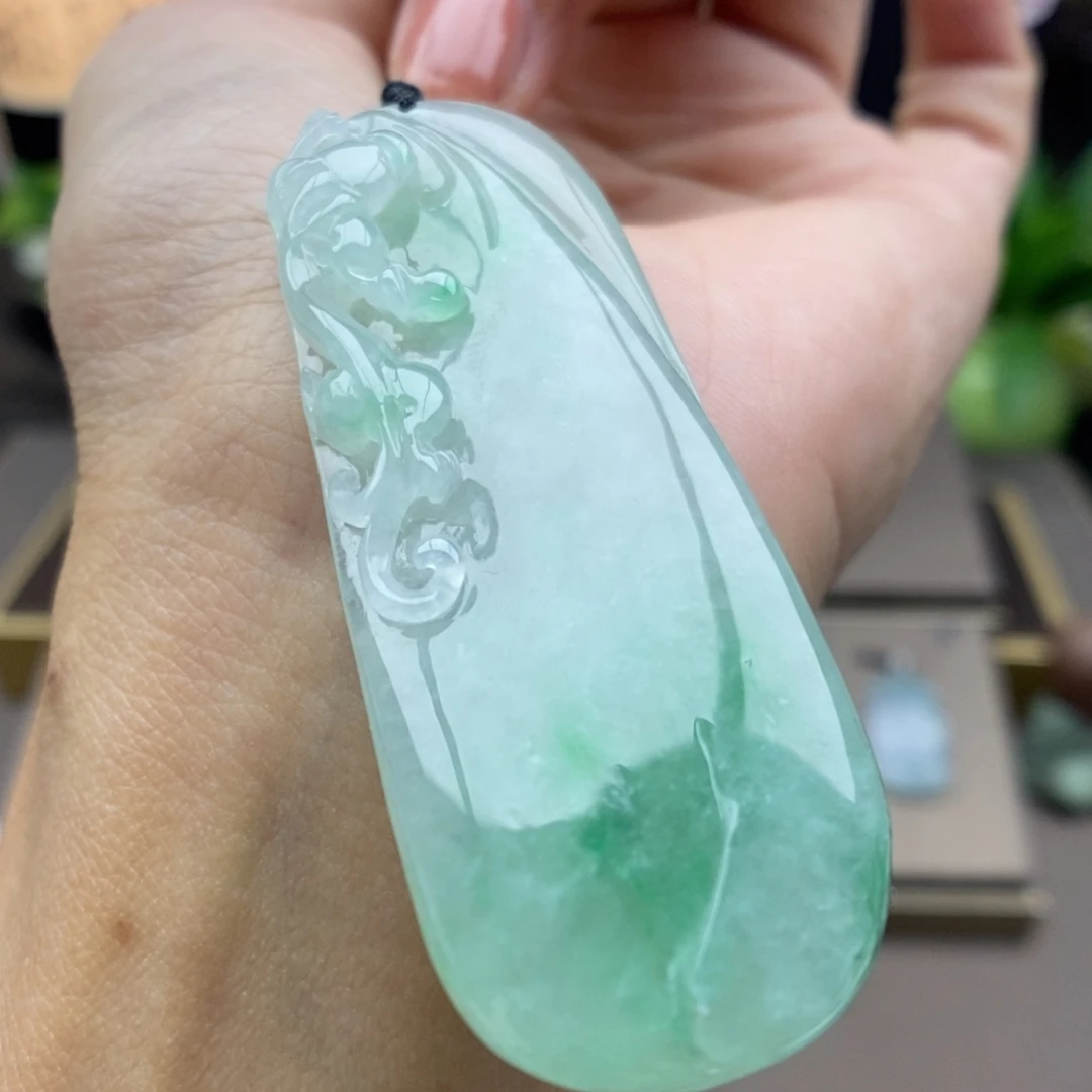 翡翠未镶嵌颈饰吊坠101