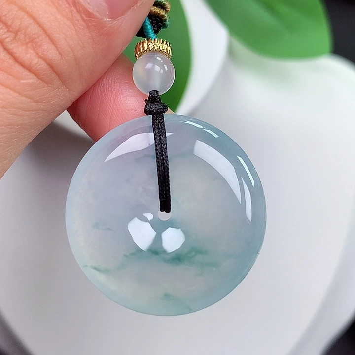 颈饰未镶嵌翡翠平安扣 29x6.1mm