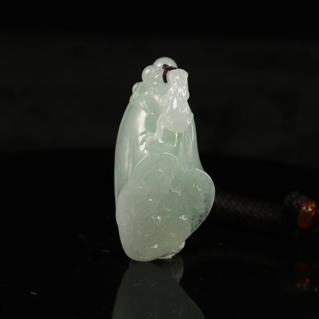 42天然缅甸翡翠A货晴水莲蓬/000548/上海嘉禾拍卖