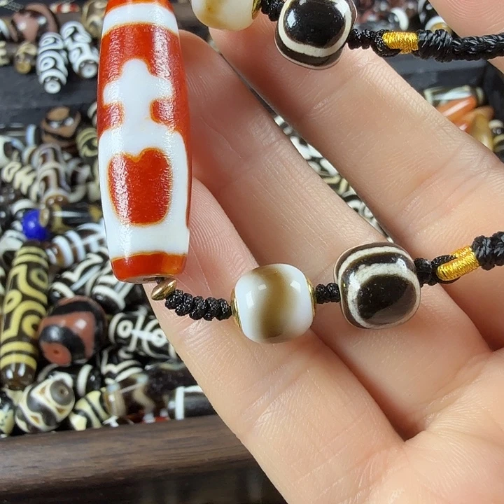 玛瑙/玉髓（覆膜）未镶嵌吊坠(赠链)