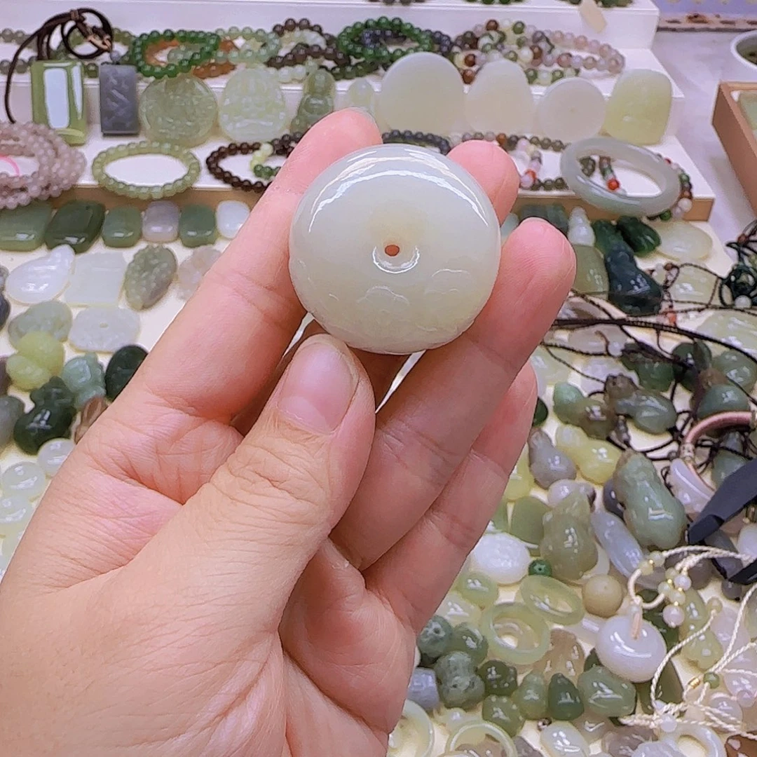 *****吊坠(赠链)未镶嵌和田玉