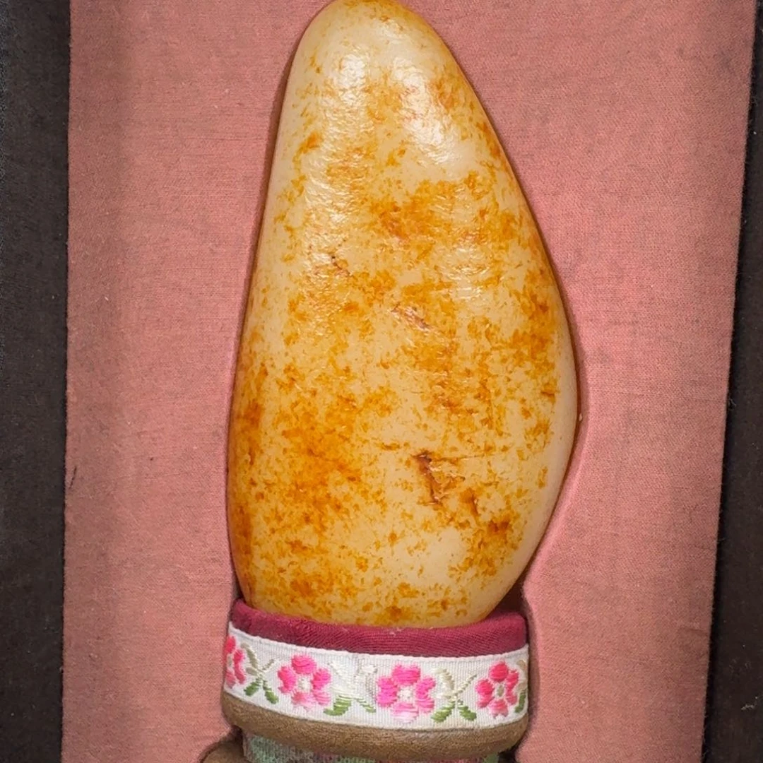 未镶嵌和田玉挂件爱*