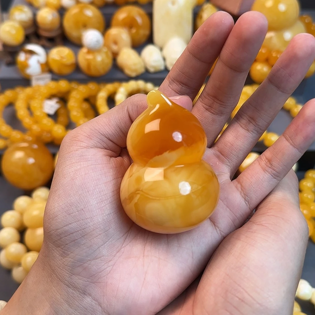 未镶嵌琥珀珠宝奇石