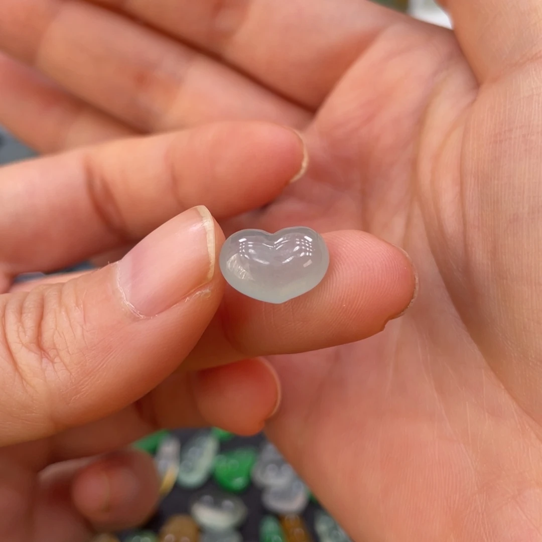 翡翠裸石缅甸翡翠天然翡翠