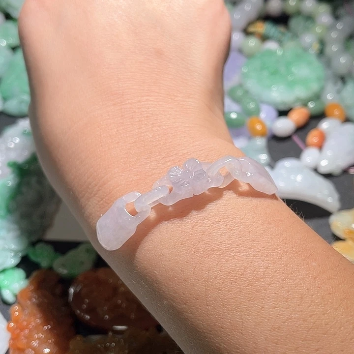 颈饰未镶嵌翡翠天