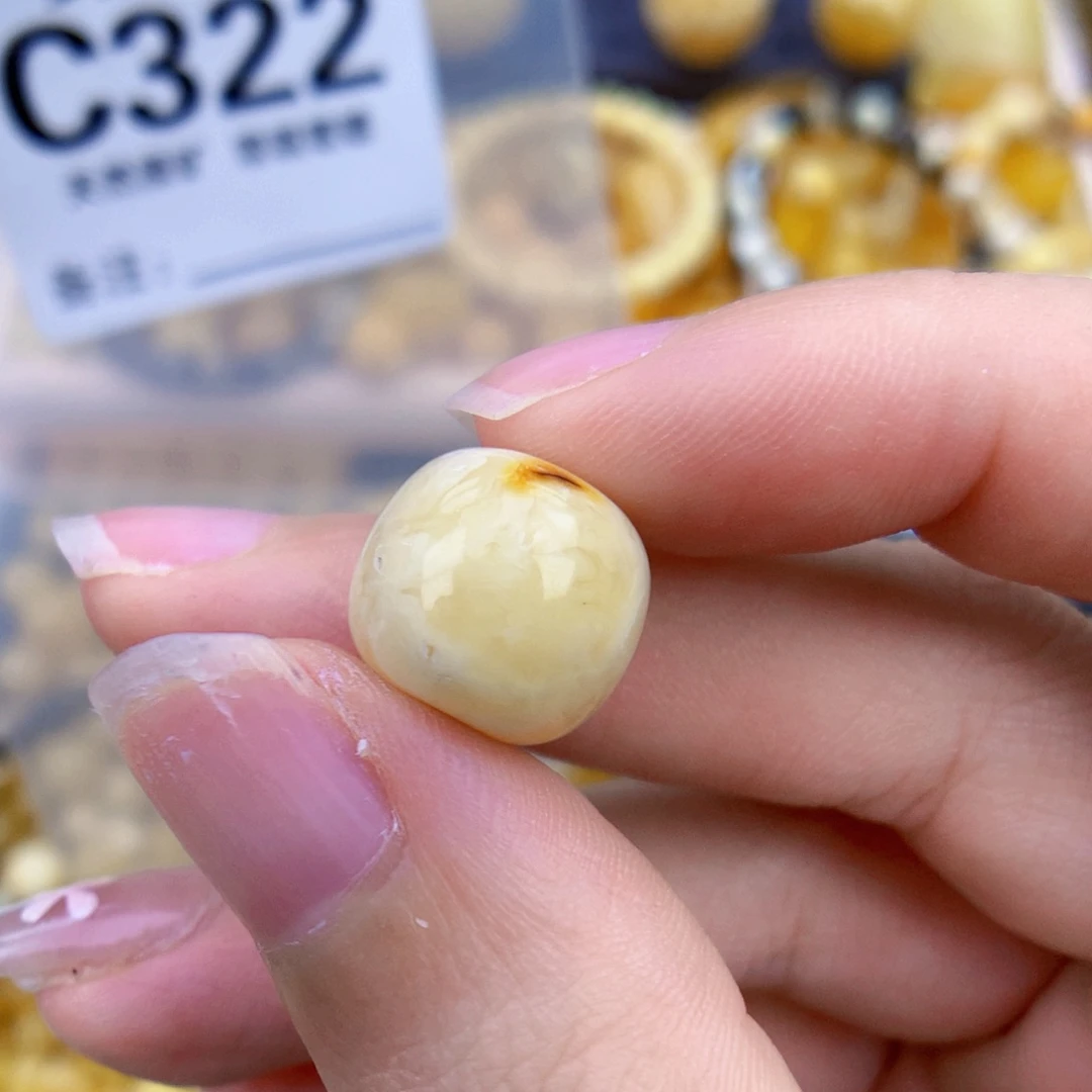 未镶嵌琥珀珠宝奇石13
