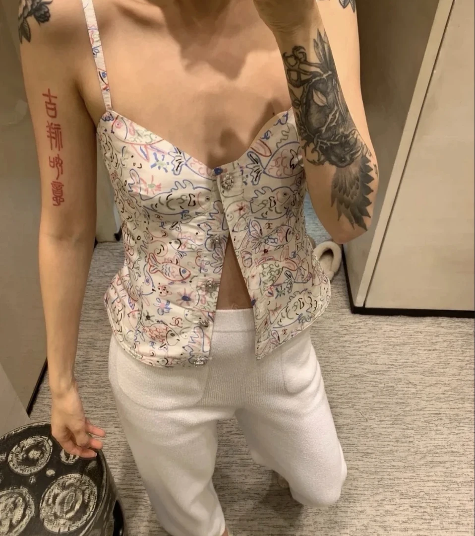 夏季短款无袖性感ins显瘦蕾丝内搭上衣薄款气质设计感时尚