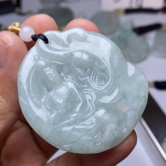 翡翠未镶嵌颈饰翡翠