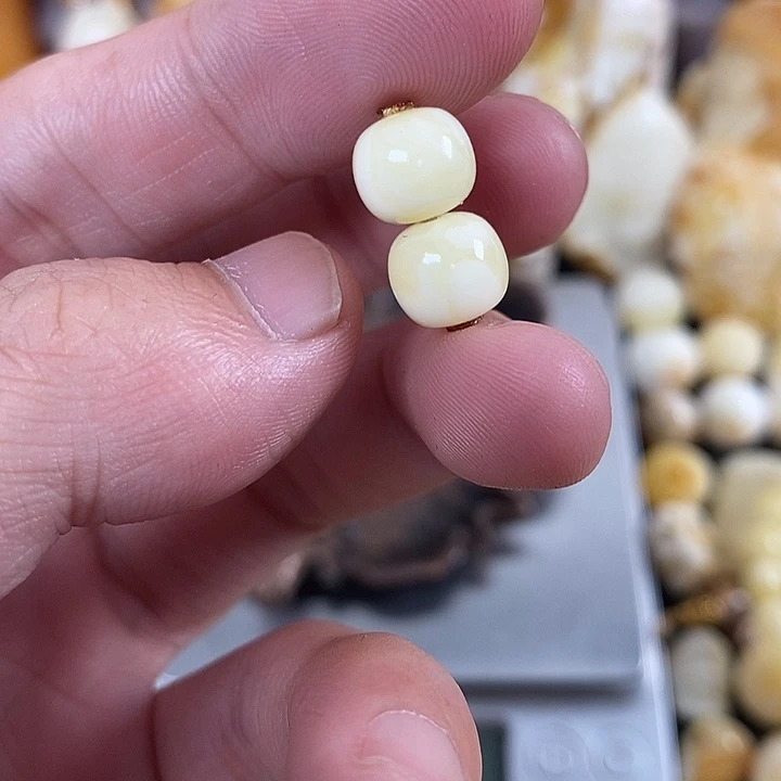 琥珀未镶嵌裸石我