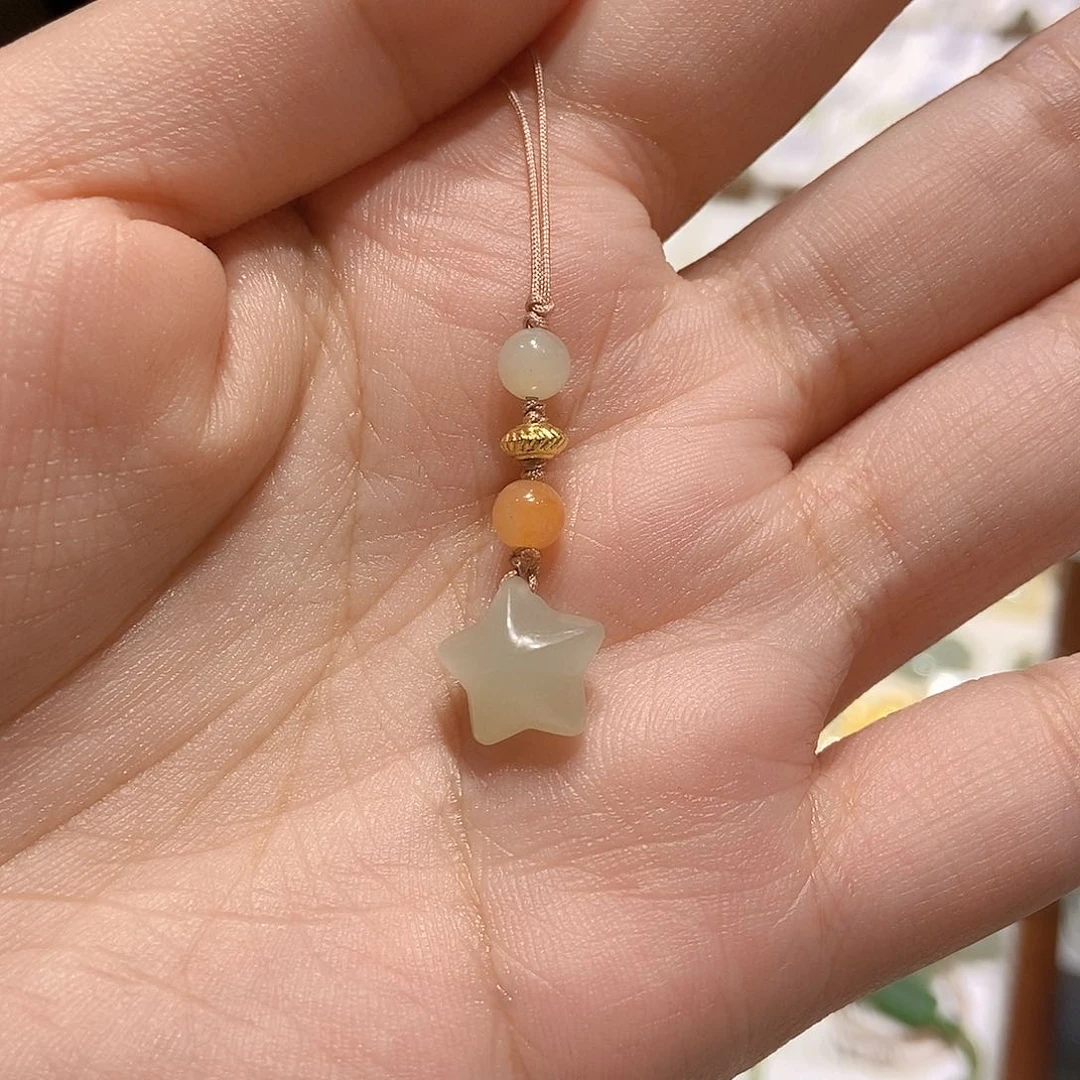 颈饰未镶嵌和田玉暖*?