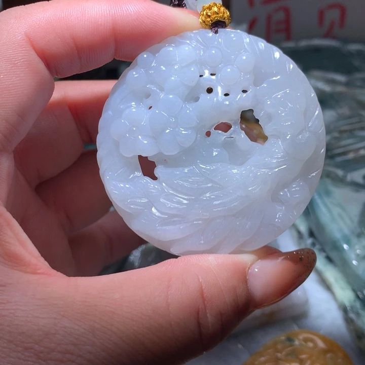 翡翠未镶嵌颈饰保真天然A货翡翠