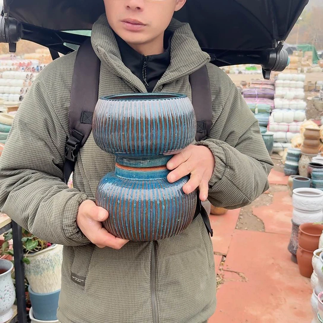 紫砂花盆口16.5高14（两个竖条拼