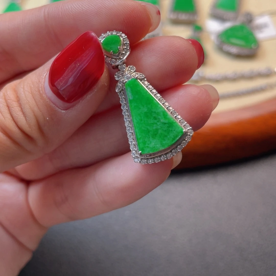 翡翠吊坠(不含链)银S925镶嵌