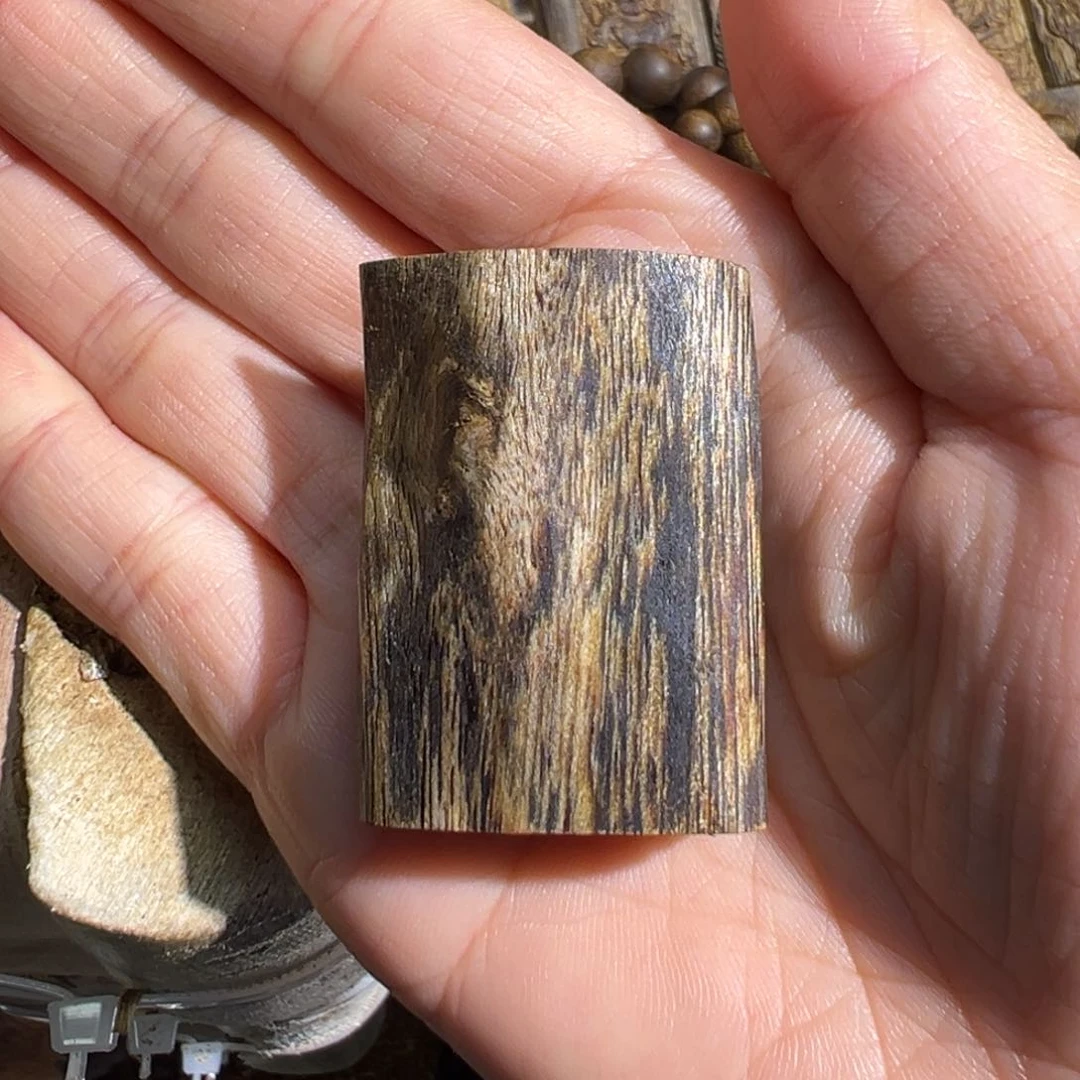 沉香吊坠绿棋楠素牌吊坠