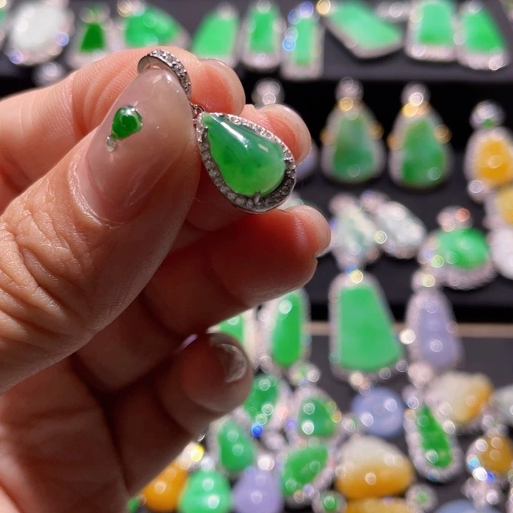 翡翠银S925镶嵌颈饰