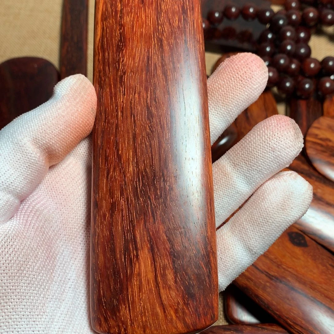 檀香紫檀（小叶紫檀）拍***?