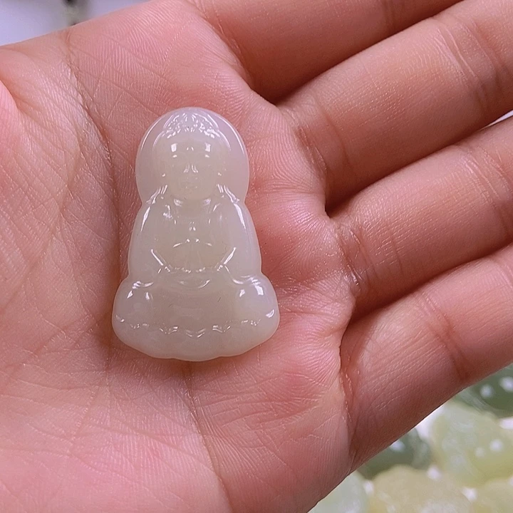 和田玉颈饰未镶嵌强*