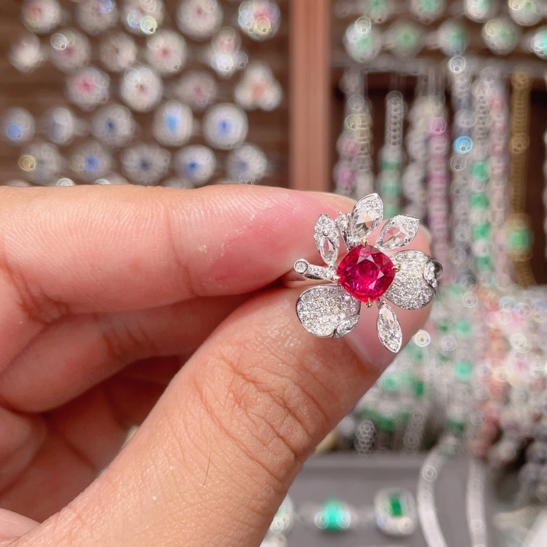 18K金镶嵌戒指红宝石1.13ct 无烧 鸽血
